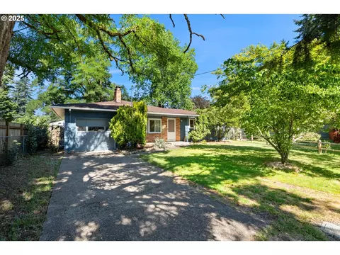 13059 SE Bush Pl, Portland, OR 97236
