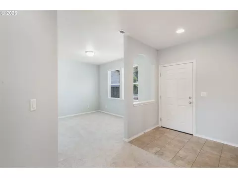 Other - 5290 Squirrel St, Springfield, OR 97478 photo 1 of 8