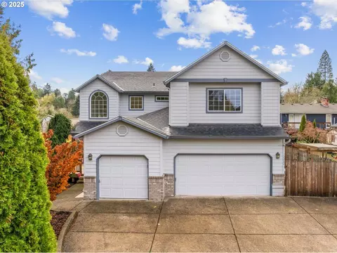 12262 SW 114th Ter, Tigard, OR 97223