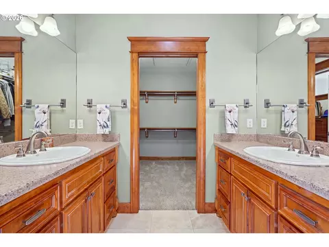 Other - 6188 Fernhill Loop, Springfield, OR 97478 photo 7 of 11