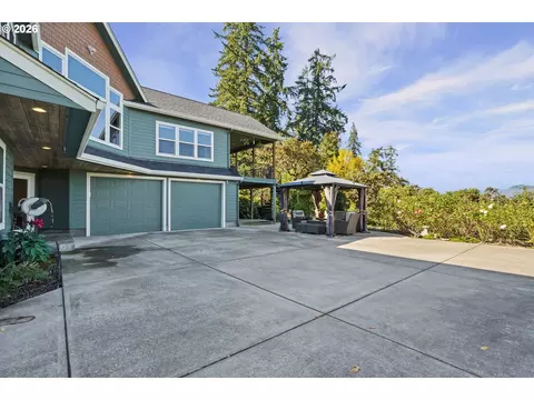 Exterior - 6188 Fernhill Loop, Springfield, OR 97478 photo 5 of 8