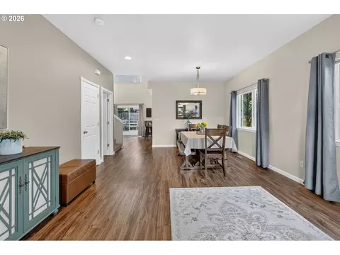 Dining - 6380 SE 31st Ter, Gresham, OR 97080 photo 1 of 4