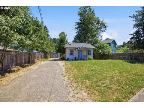 Exterior - 3621 E Amazon Dr, Eugene, OR 97405 photo 5 of 5
