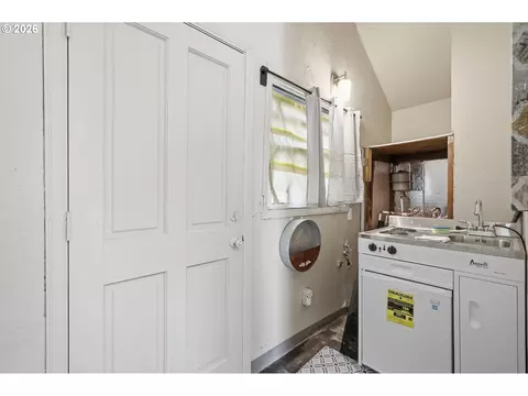 Other - 3621 E Amazon Dr, Eugene, OR 97405 photo 7 of 8