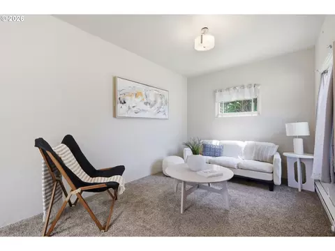 Living - 3621 E Amazon Dr, Eugene, OR 97405 photo 1 of 5