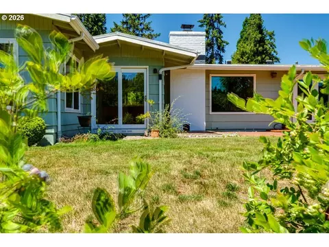 Exterior - 4355 Pearl St, Eugene, OR 97405 photo 9 of 12