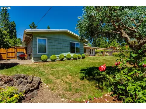 Exterior - 4355 Pearl St, Eugene, OR 97405 photo 10 of 12