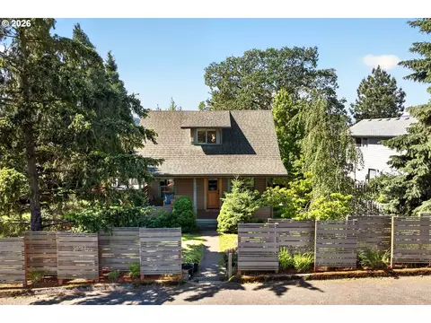 127 SE Wyers St, White Salmon, WA 98672