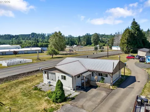 520 N Main St #F, Pe Ell, WA 98572