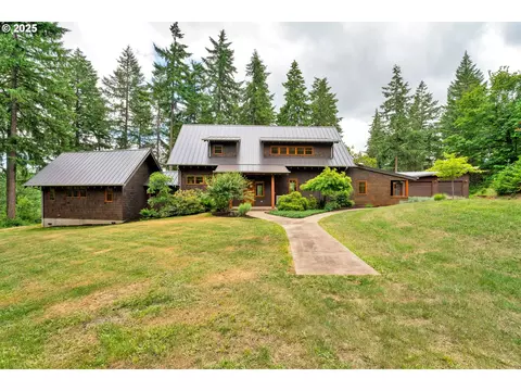 85203 Christensen Rd, Eugene, OR 97405
