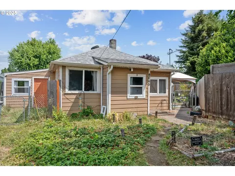 4045 Beck Ave, Salem, OR 97317