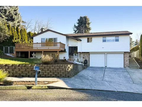 2290 NW 8th Ct, Gresham, OR 97030