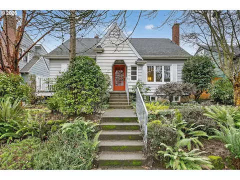 3425 NE Tillamook St, Portland, OR 97212