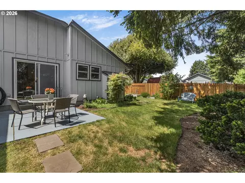 325 Bushnell Ln, Eugene, OR 97404 photo 24