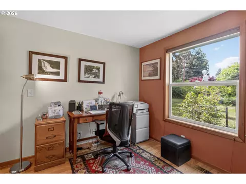 325 Bushnell Ln, Eugene, OR 97404 photo 14