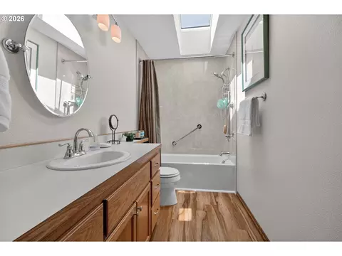 325 Bushnell Ln, Eugene, OR 97404 photo 18