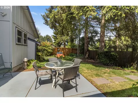 325 Bushnell Ln, Eugene, OR 97404 photo 28