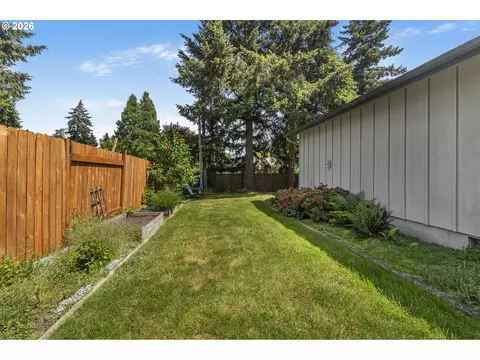 325 Bushnell Ln, Eugene, OR 97404 photo 27