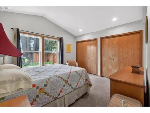 325 Bushnell Ln, Eugene, OR 97404 photo 22