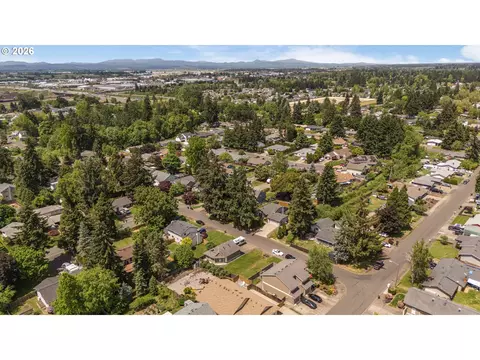 325 Bushnell Ln, Eugene, OR 97404 photo 32