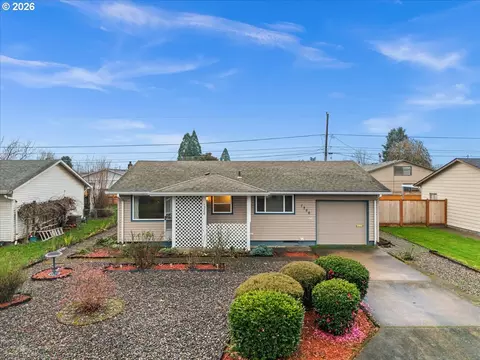1386 Umpqua Rd, Woodburn, OR 97071