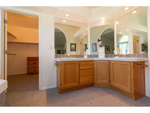 Other - 512 Robin Ln, Florence, OR 97439 photo 5 of 8