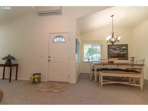 Entry Way - 512 Robin Ln, Florence, OR 97439 photo 1 of 2
