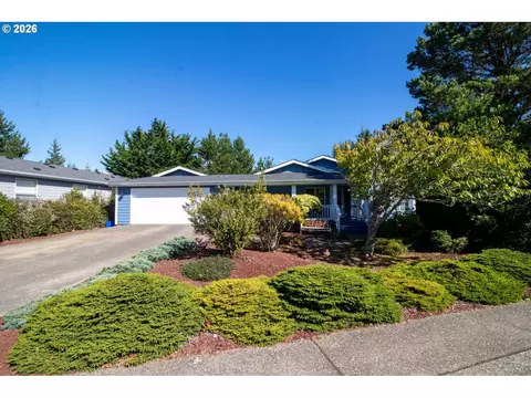 Exterior - 512 Robin Ln, Florence, OR 97439 photo 1 of 10