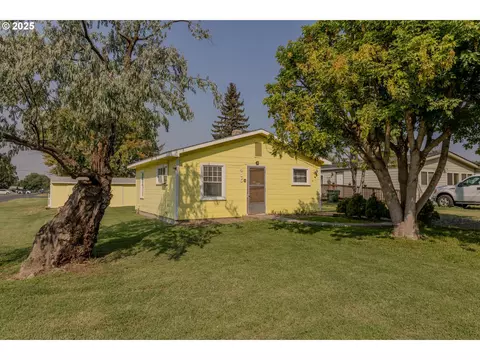 415 N Wayne St, Stanfield, OR 97875