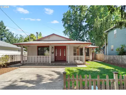 5722 SE 47th Ave, Portland, OR 97206