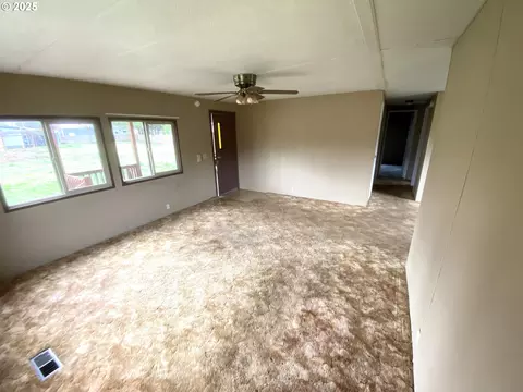 92020 Maple Ln, Springfield, OR 97478 photo 9