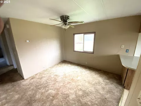 92020 Maple Ln, Springfield, OR 97478 photo 11