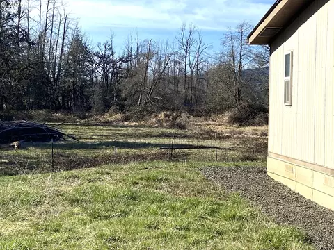 92020 Maple Ln, Springfield, OR 97478 photo 21