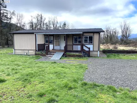 92020 Maple Ln, Springfield, OR 97478