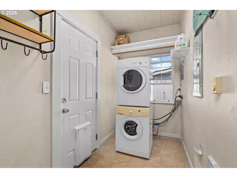 Other - 380 E Berkeley St, Gladstone, OR 97027 photo 8 of 12