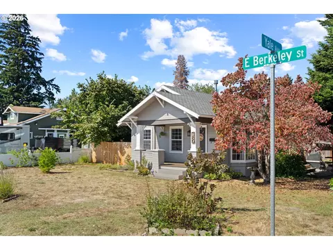 Other - 380 E Berkeley St, Gladstone, OR 97027 photo 10 of 12
