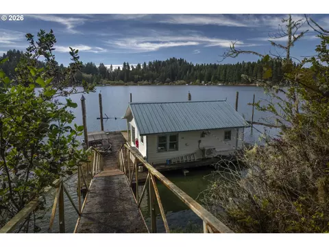 View/Area - 3202 S Tenmile Lk, Lakeside, OR 97449 photo 12 of 12