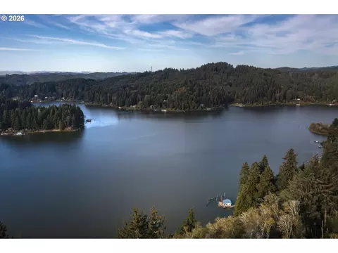 View/Area - 3202 S Tenmile Lk, Lakeside, OR 97449 photo 5 of 12