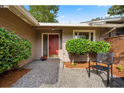 16775 SW Matador Ln, Portland, OR 97224