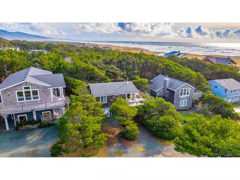 8895 Puffin Ln, Manzanita, OR 97130