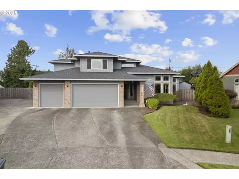 2597 NE Roberts Pl, Gresham, OR 97030