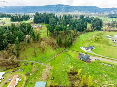 Worth, Springfield, OR 97478 photo 8