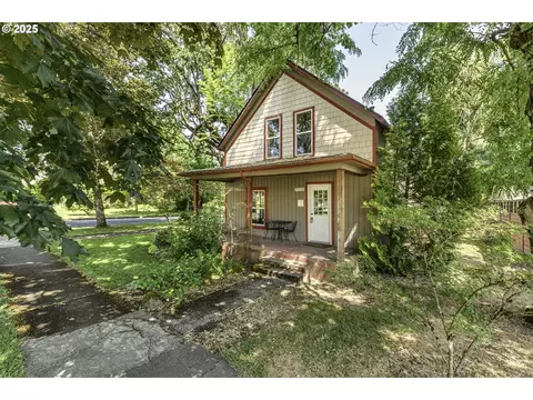 2403 15th Ave, Forest Grove, OR 97116