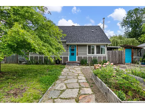 1472 Wilson Ct, Eugene, OR 97402 photo 1