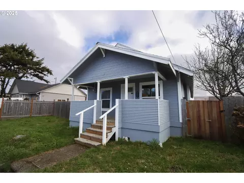 117 N Marple St, Coos Bay, OR 97420