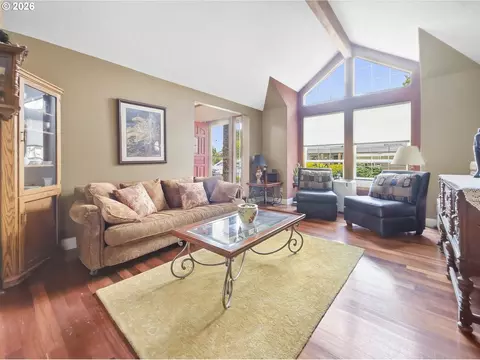 Living - 2754 NE Hood Ave, Gresham, OR 97030 photo 1 of 5