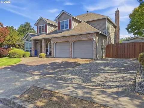 Exterior - 2754 NE Hood Ave, Gresham, OR 97030 photo 3 of 6