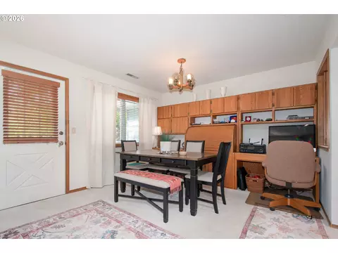 616 SW Eastman Pkwy, Gresham, OR 97080 photo 11