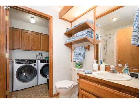 616 SW Eastman Pkwy, Gresham, OR 97080 photo 23