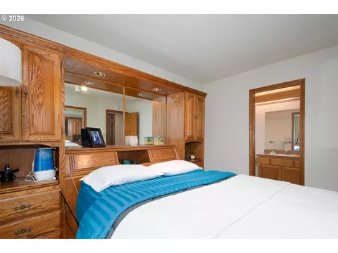 616 SW Eastman Pkwy, Gresham, OR 97080 photo 20